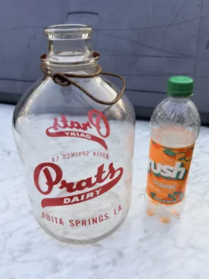 Prats Dairy Abita Springs gallon glass milk jug view 8