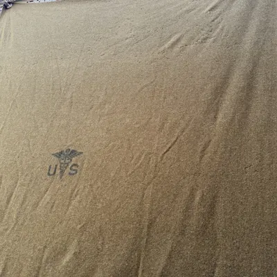 1951 Faribault U.S. Army Medical Wool Blanket — product photograph 5
