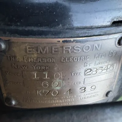 Vintage Emerson Five-Blade Desk Fan - Untested — view 3
