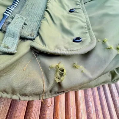 Vietnam-era M69 flak vest, size Large — view 6