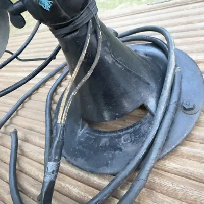 Vintage Emerson Five-Blade Desk Fan - Untested — view 5