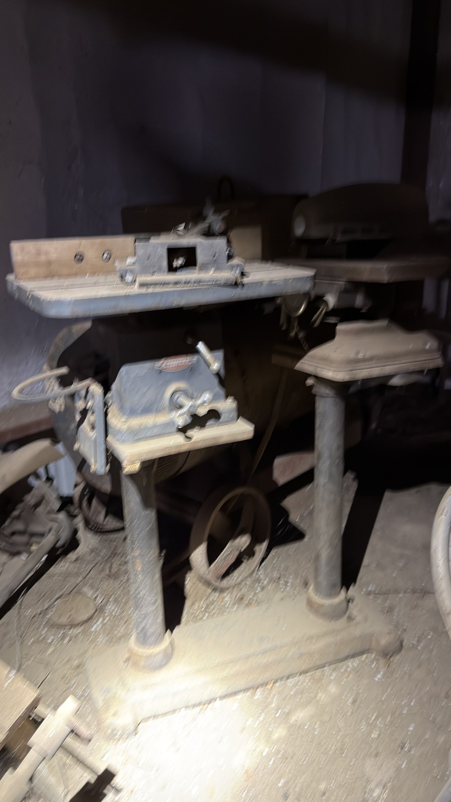 Vintage Craftsman Cast-Iron Woodworking Machine (No Motor) photo 2